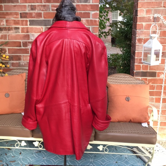 Leather jacket - Picture 2 of 4